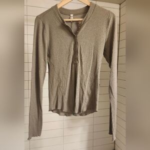 Free People One of The Girls Henley Large Sage Green/Grey color Snap Thermal